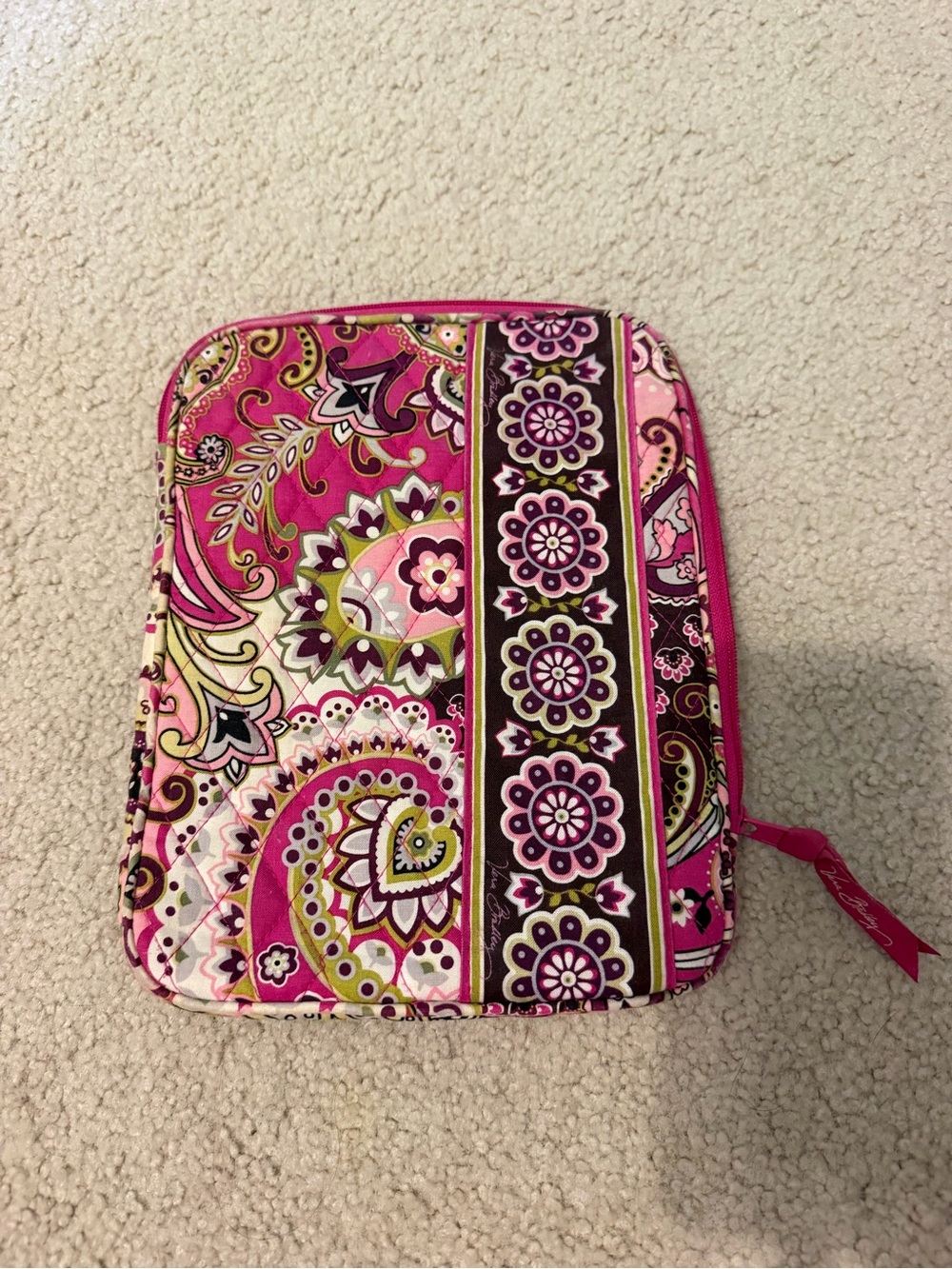 Vera Bradley Tablet iPad, e reader, kindle Holder quilted Very berry paisley